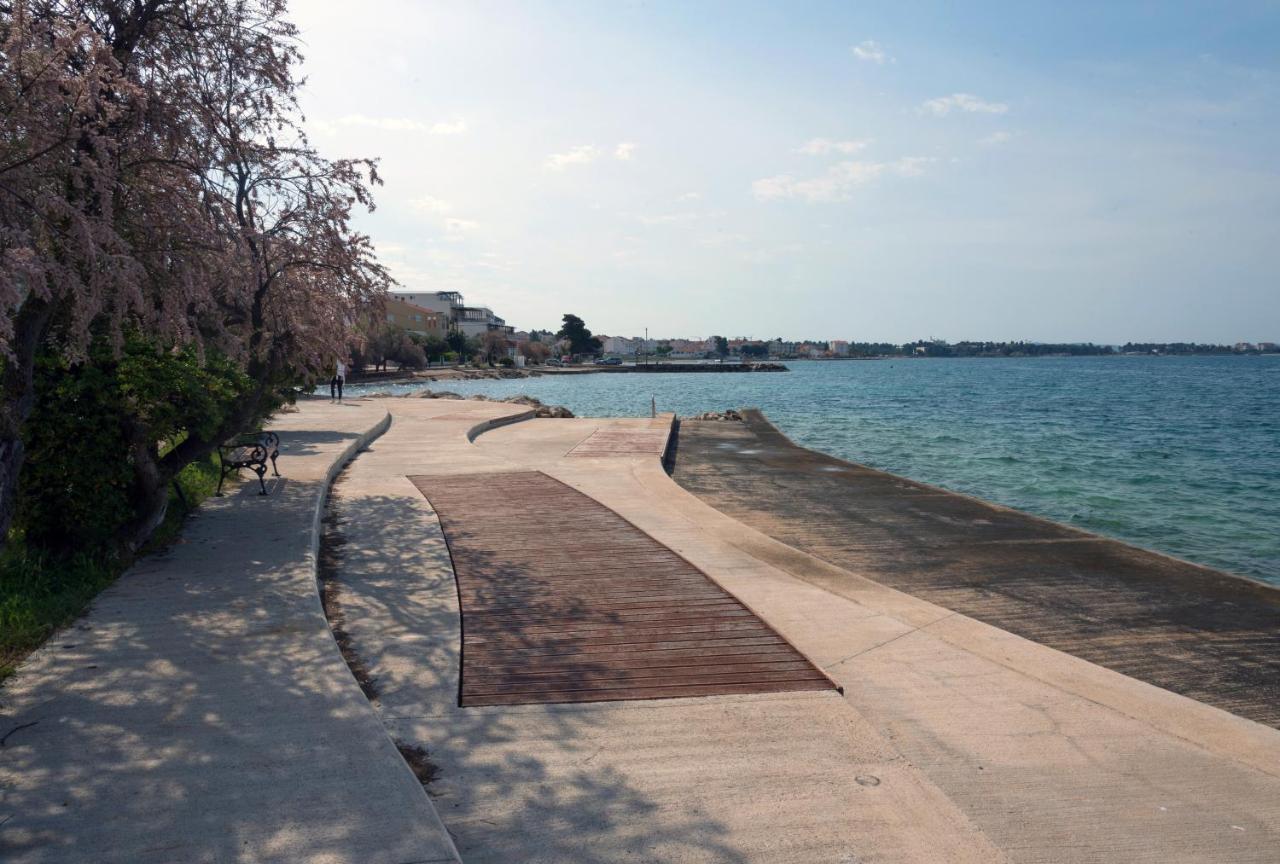 By The Sea - Diklo, - 5925